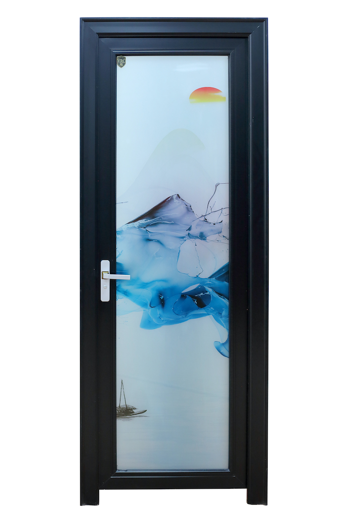 Cửa nhà vệ sinh T09